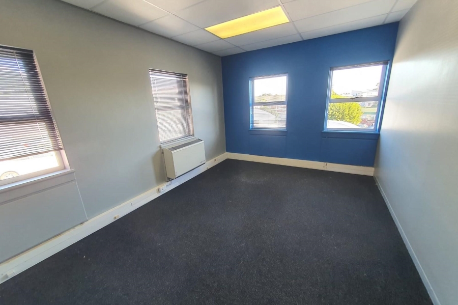 To Let commercial Property for Rent in Newton Park Eastern Cape